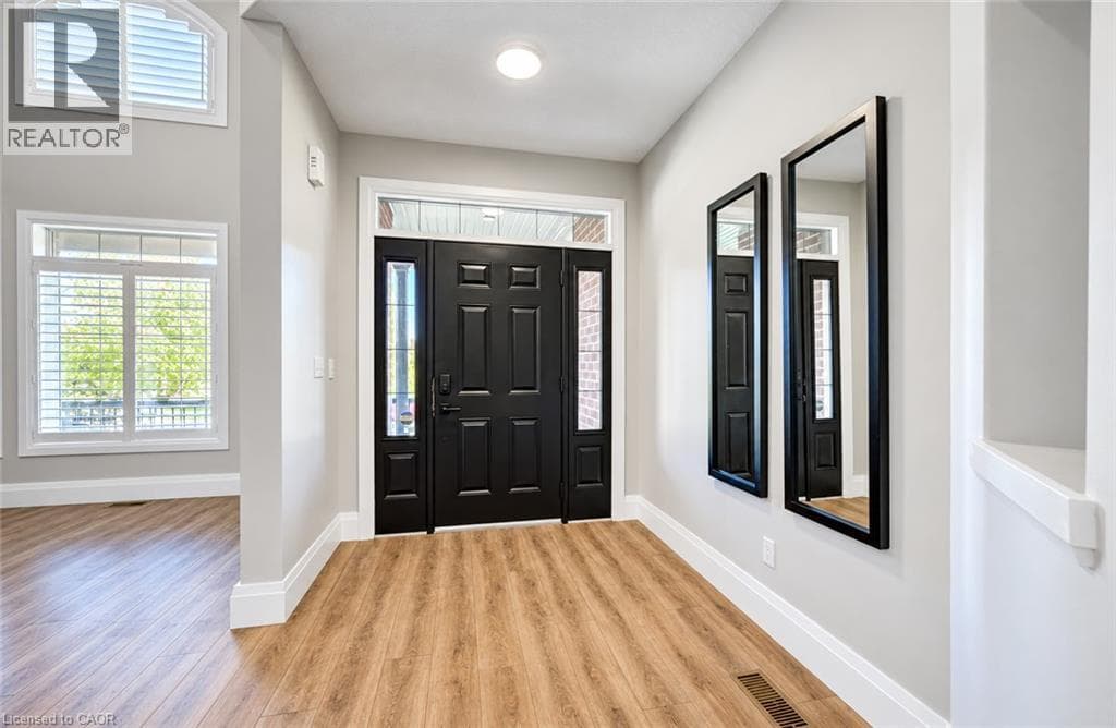 Detached for sale at 102 SCHWEITZER Crescent, Wellesley, Wellesley, Ontario, photo 4