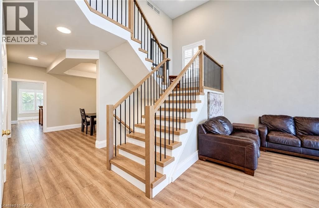 Detached for sale at 102 SCHWEITZER Crescent, Wellesley, Wellesley, Ontario, photo 5