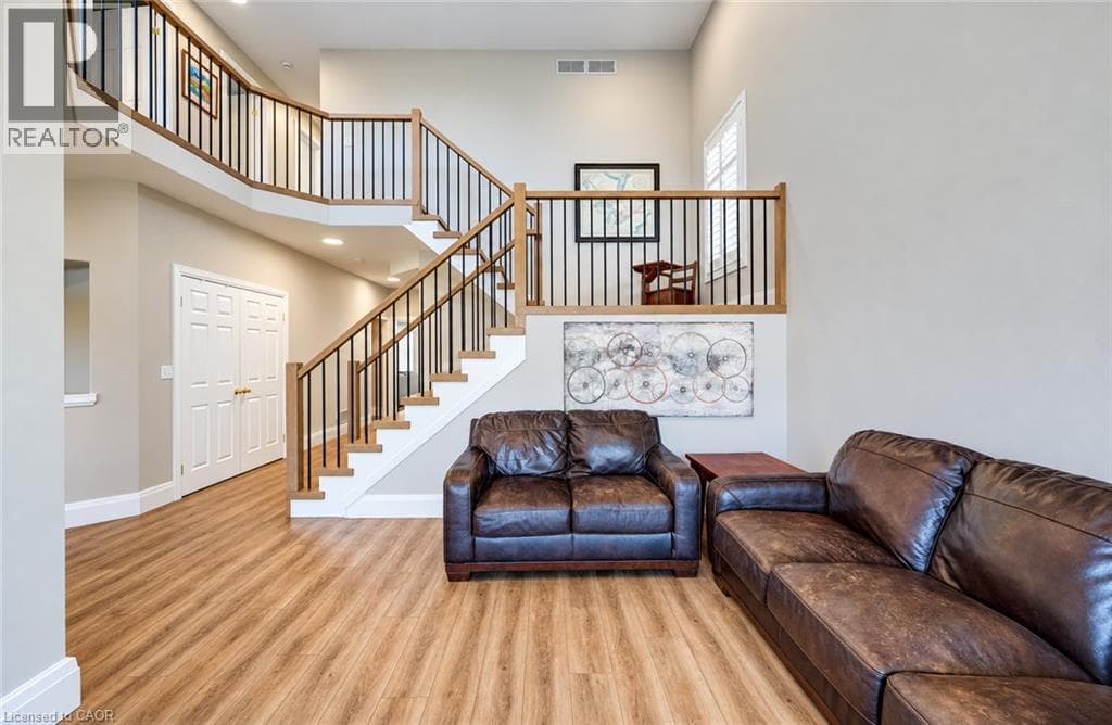 Detached for sale at 102 SCHWEITZER Crescent, Wellesley, Wellesley, Ontario, photo 6