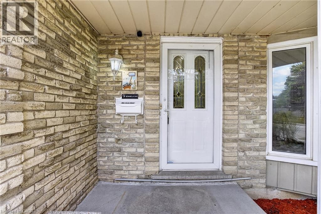 Detached for sale at 344 DRIFTWOOD Drive, Forest Heights, Kitchener, Ontario, photo 3