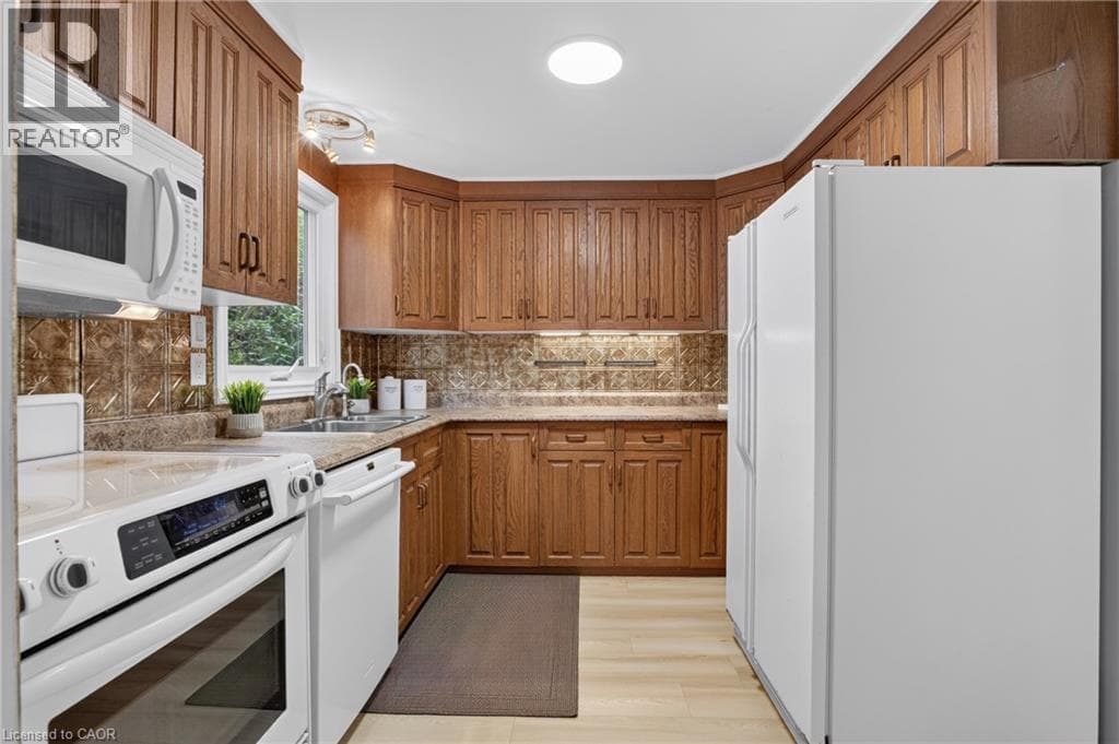 Detached for sale at 344 DRIFTWOOD Drive, Forest Heights, Kitchener, Ontario, photo 17