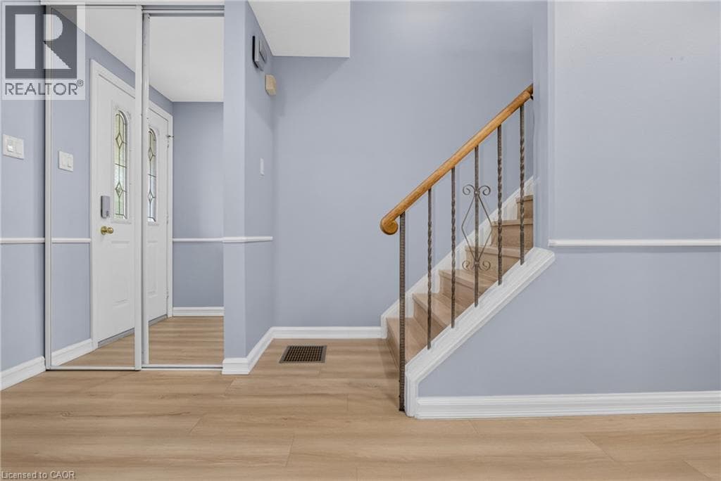 Detached for sale at 344 DRIFTWOOD Drive, Forest Heights, Kitchener, Ontario, photo 6