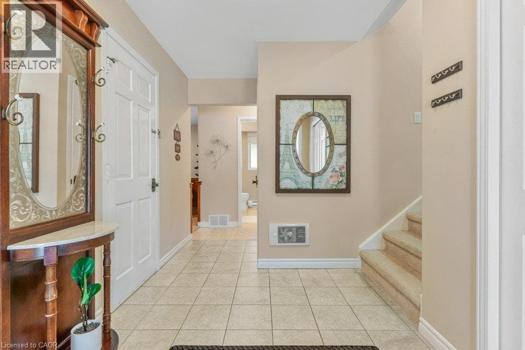 Detached for sale at 11 GREY OWL Drive, Elmira, Woolwich, Ontario, photo 5
