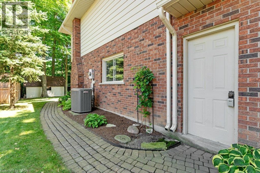 Detached for sale at 11 GREY OWL Drive, Elmira, Woolwich, Ontario, photo 47