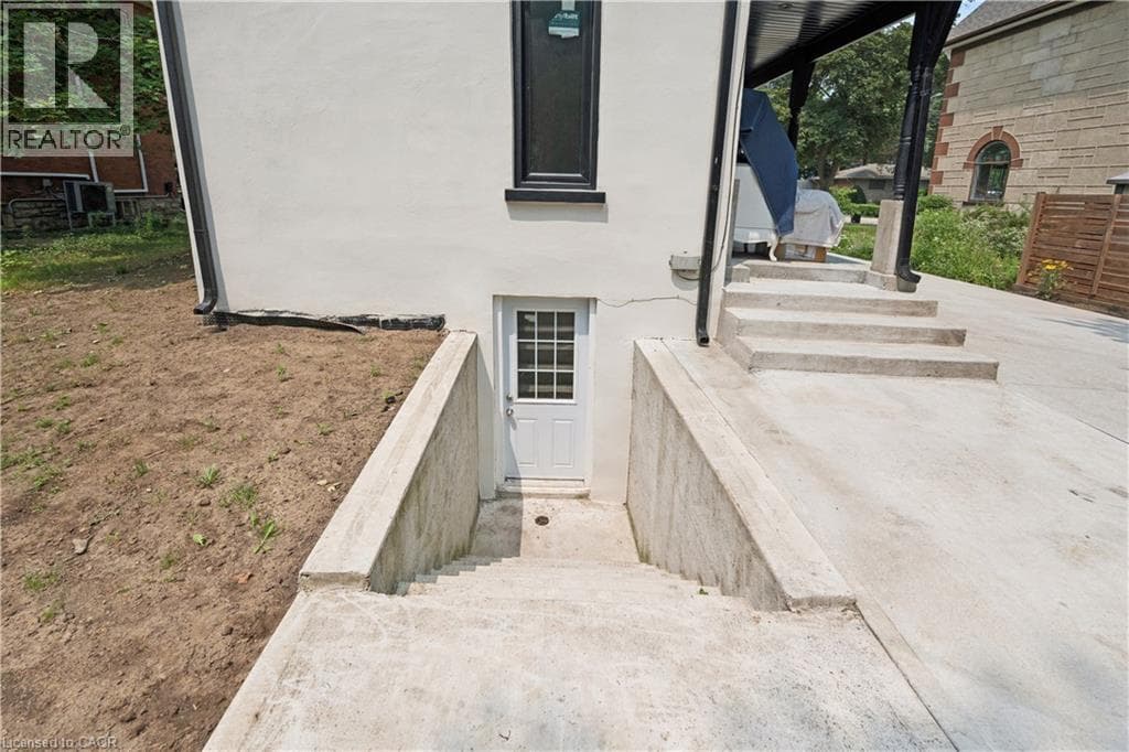 Detached for sale at 245 LOWTHER Street S, Central Park, Cambridge, Ontario, photo 38