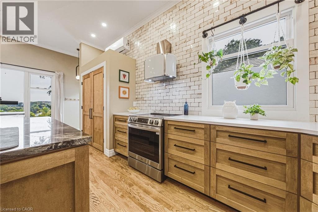 Detached for sale at 103 COURTNEY Street, Downtown Hespeler, Cambridge, Ontario, photo 12