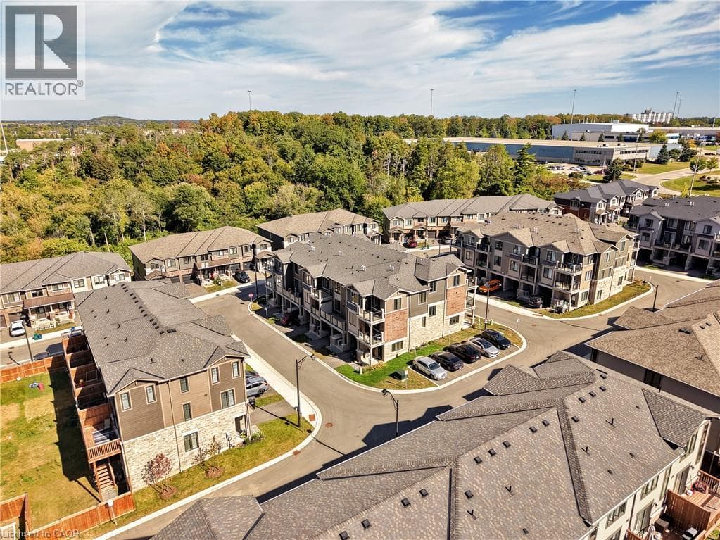 Townhouse for sale at 10 BIRMINGHAM Drive Unit# 129, Industrial Park, Cambridge, Ontario, photo 33