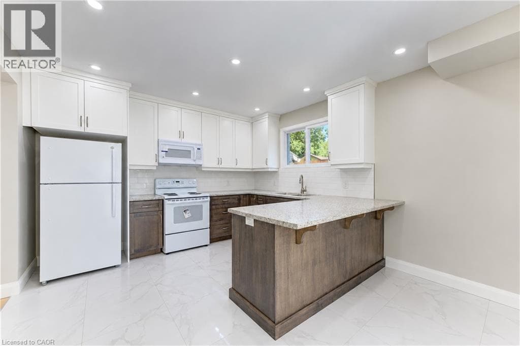 Semi-detached for sale at 18 MIEHM Place, Civic Centre, Kitchener, Ontario, photo 10