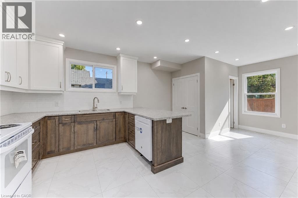 Semi-detached for sale at 18 MIEHM Place, Civic Centre, Kitchener, Ontario, photo 17