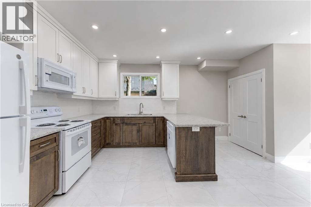 Semi-detached for sale at 18 MIEHM Place, Civic Centre, Kitchener, Ontario, photo 14