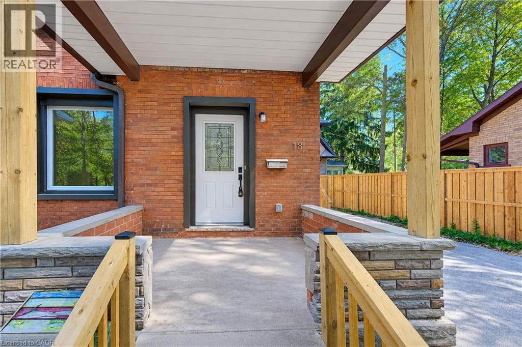 Semi-detached for sale at 18 MIEHM Place, Civic Centre, Kitchener, Ontario, photo 5