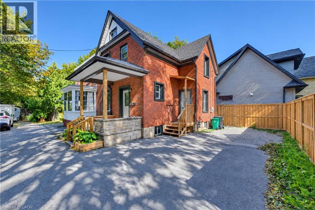 Semi-detached for sale at 18 MIEHM Place, Civic Centre, Kitchener, Ontario