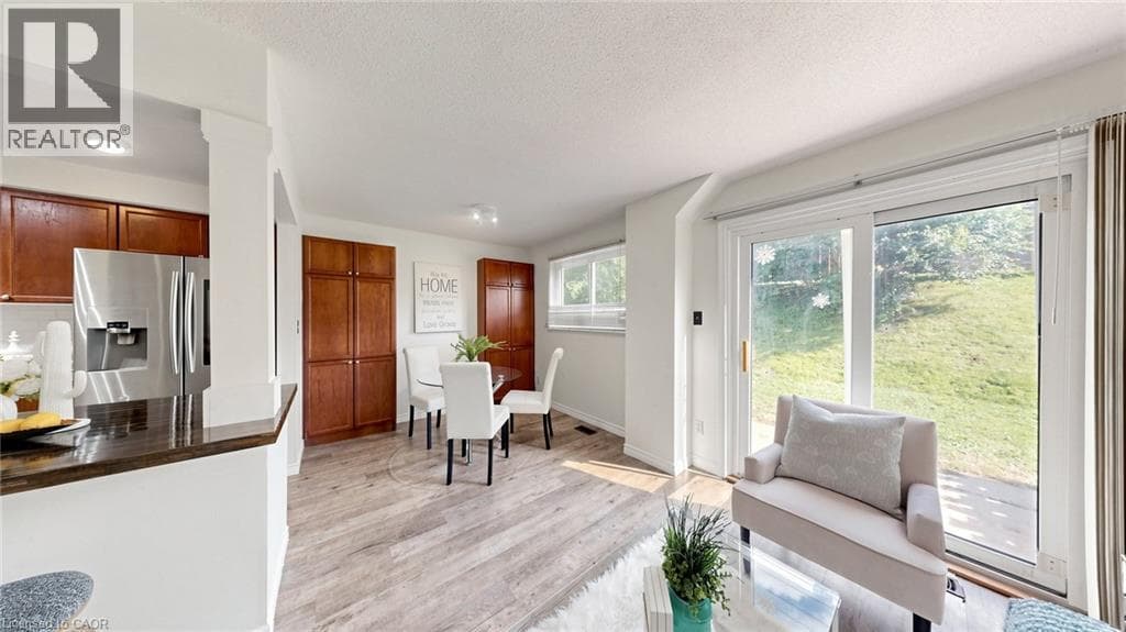 Townhouse for sale at 304 BLUEVALE Street Unit# B, Lincoln Heights, Waterloo, Ontario, photo 7