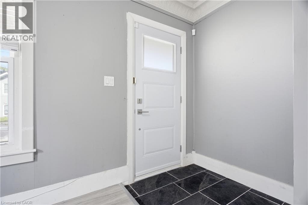 Semi-detached for sale at 1108 QUEENSTON Road, Central Park, Cambridge, Ontario, photo 4