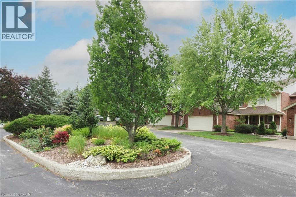 Townhouse for sale at 405 GLASGOW Street Unit# 4, Westmount, Kitchener, Ontario, photo 2