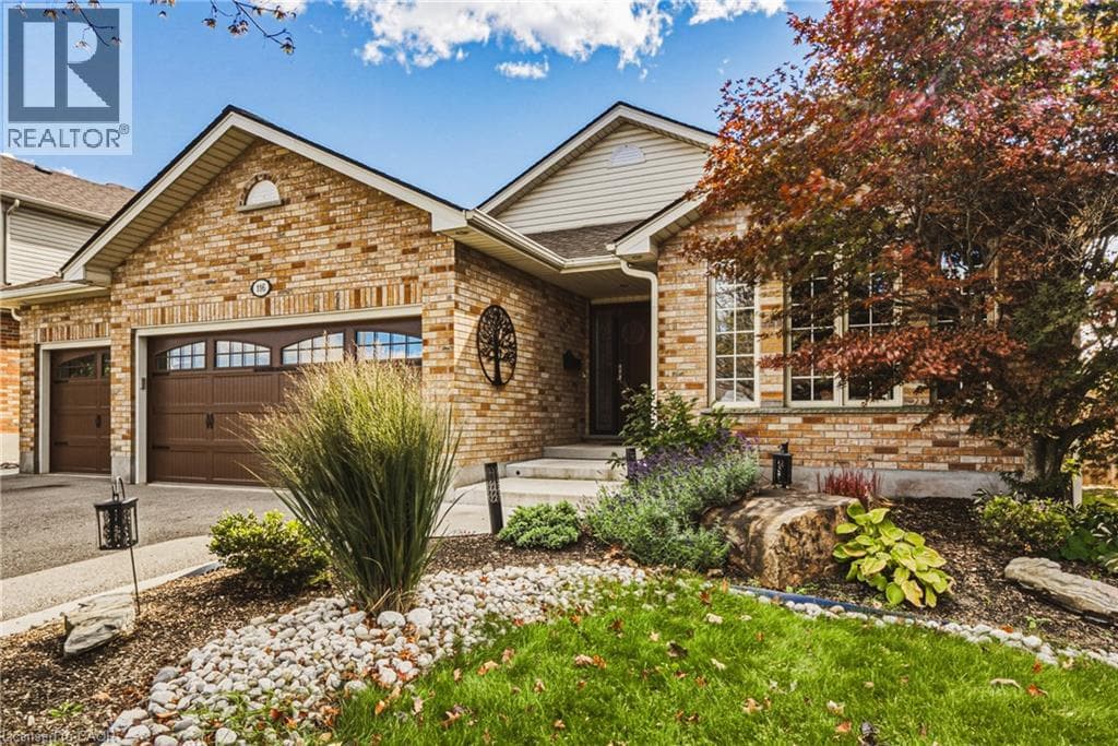 Detached for sale at 116 ATTWOOD Drive, Shades Mills, Cambridge, Ontario, photo 2