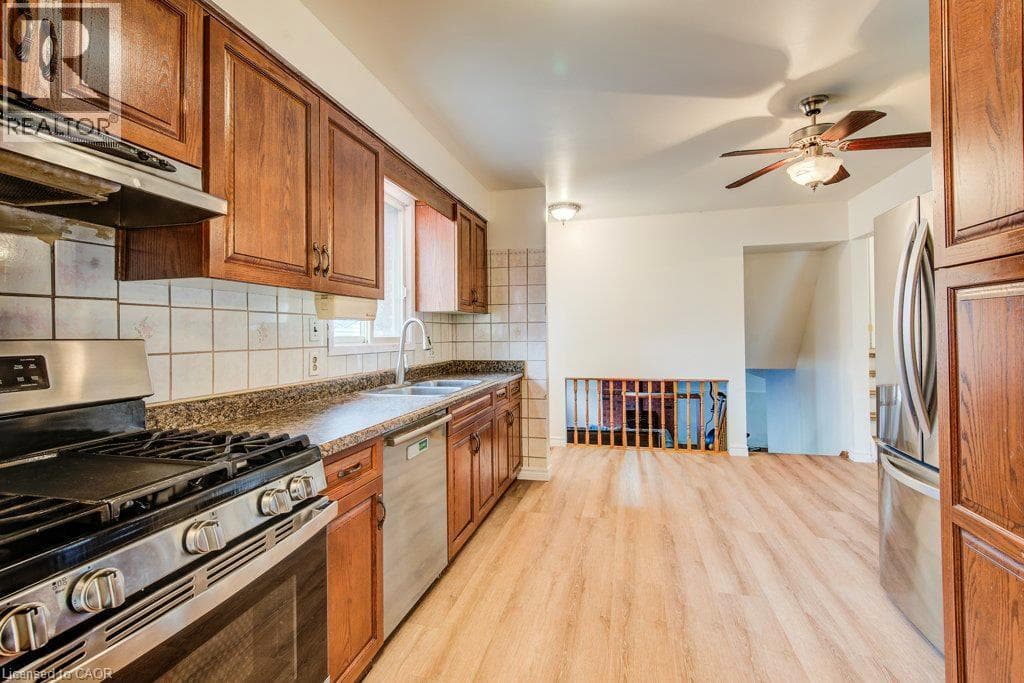Detached for sale at 143 SUNRISE Place, Grand River North, Kitchener, Ontario, photo 6