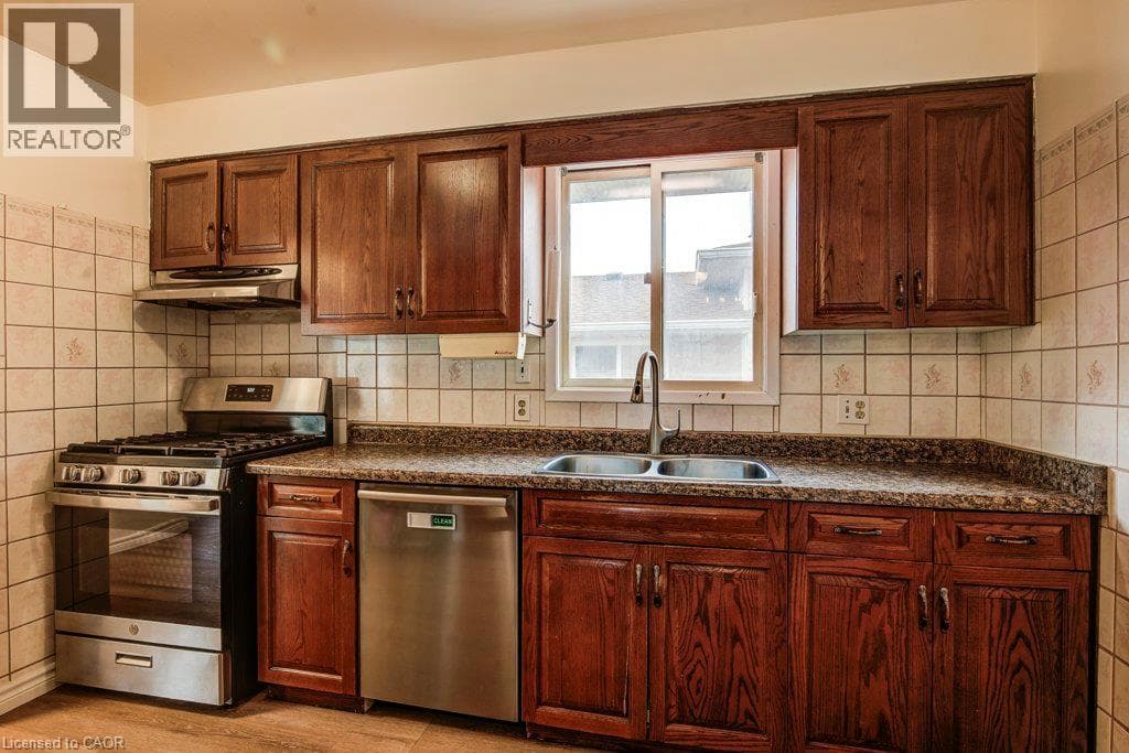 Detached for sale at 143 SUNRISE Place, Grand River North, Kitchener, Ontario, photo 8