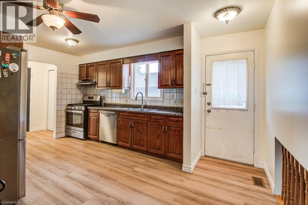 Detached for sale at 143 SUNRISE Place, Grand River North, Kitchener, Ontario, photo 9