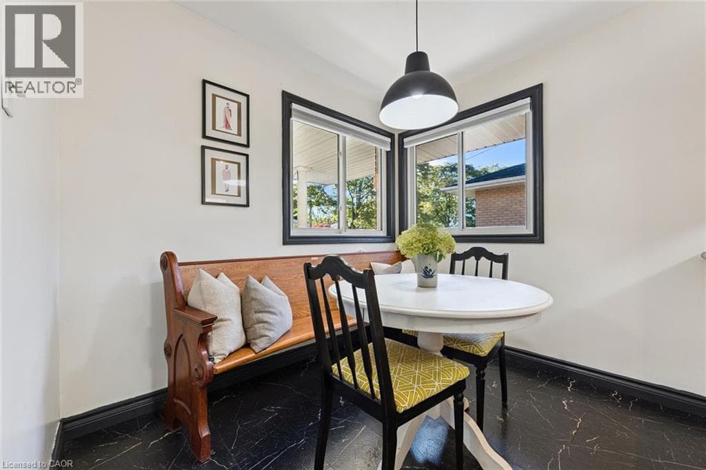 Detached for sale at 54 PINECREST Drive, Stanley Park, Kitchener, Ontario, photo 9