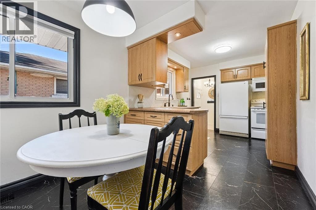 Detached for sale at 54 PINECREST Drive, Stanley Park, Kitchener, Ontario, photo 10