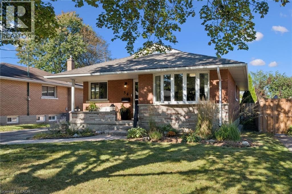Detached for sale at 54 PINECREST Drive, Stanley Park, Kitchener, Ontario, photo 2
