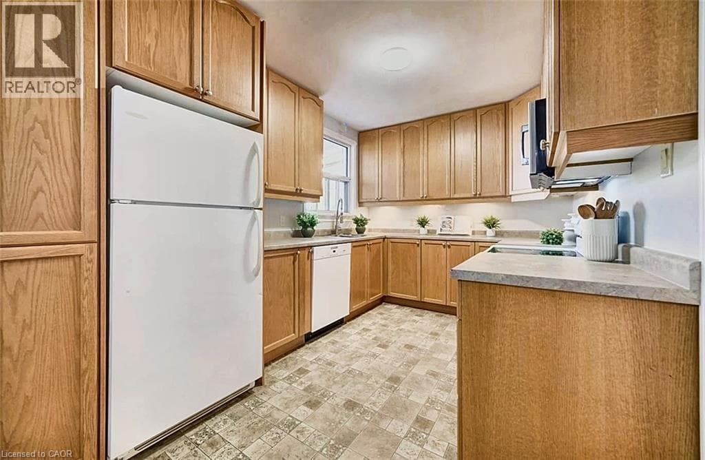 Detached for sale at 208 ARNOLD Street, Northward, Kitchener, Ontario, photo 8