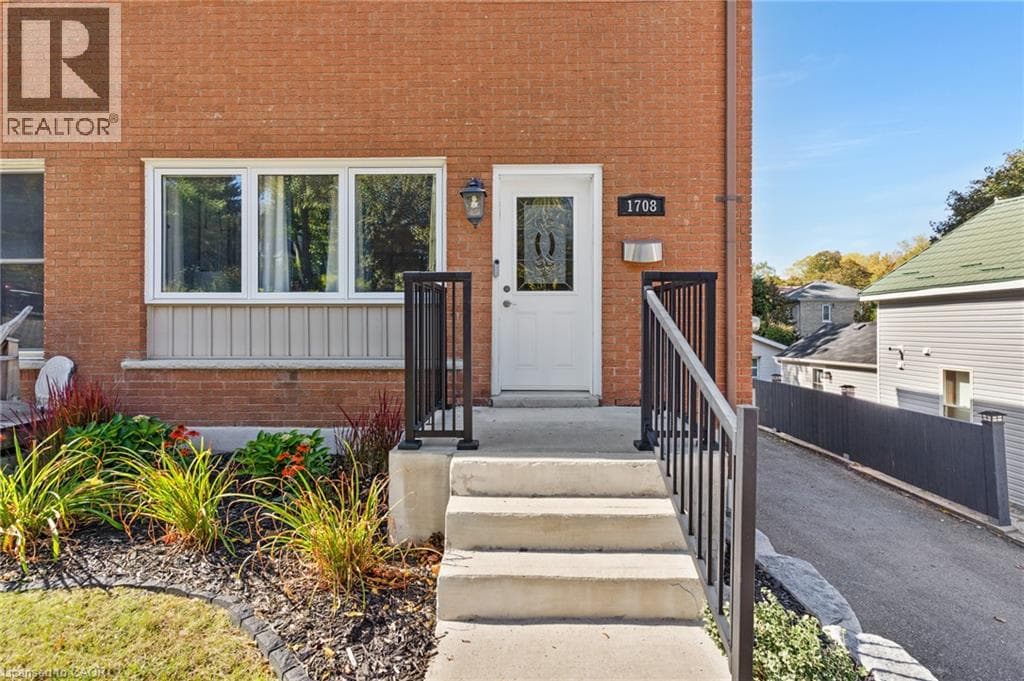 Semi-detached for sale at 1708 FRANKLIN Boulevard, Centennial, Cambridge, Ontario, photo 2