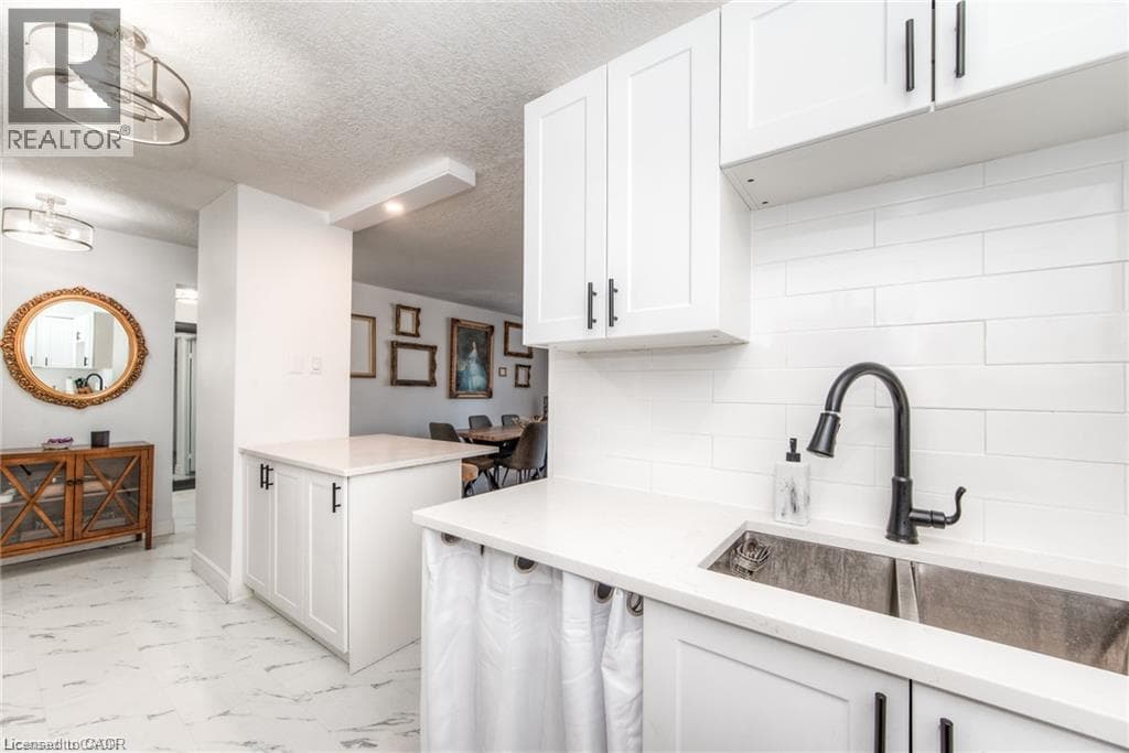 Apartment for sale at 225 HARVARD Place Unit# 402, Lincoln Heights, Waterloo, Ontario, photo 5