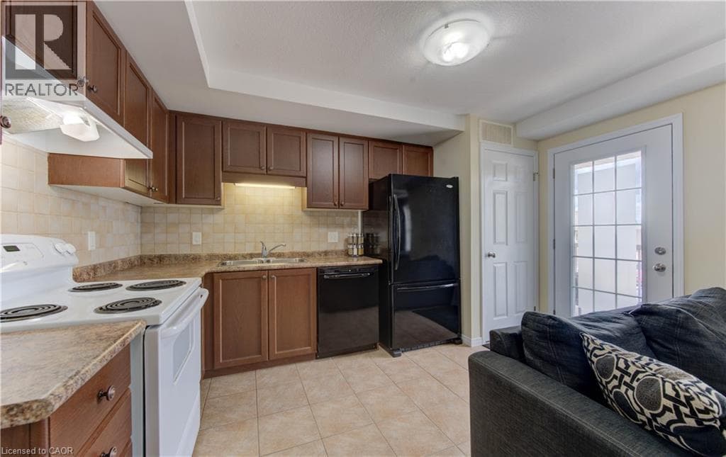 Apartment for sale at 1460 HIGHLAND Road W Unit# 10F, Highland West, Kitchener, Ontario, photo 12