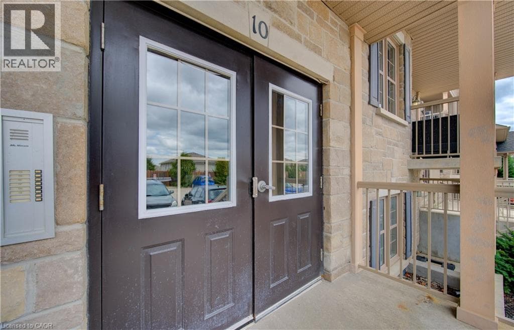Apartment for sale at 1460 HIGHLAND Road W Unit# 10F, Highland West, Kitchener, Ontario, photo 4