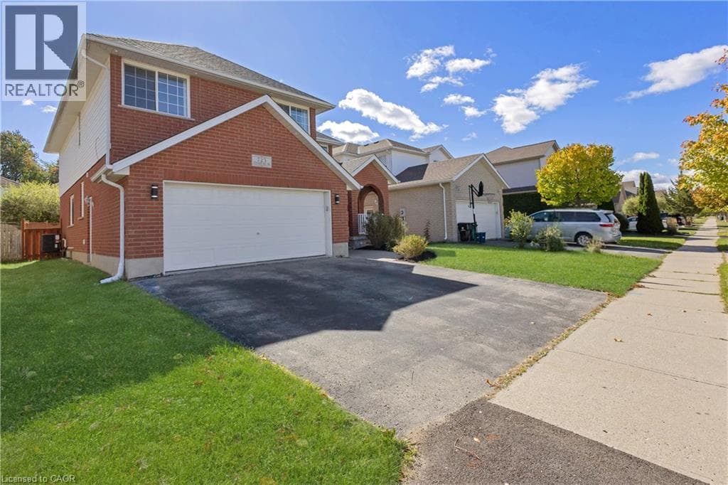 Detached for sale at 723 CHESAPEAKE Drive, Eastbridge, Waterloo, Ontario, photo 3