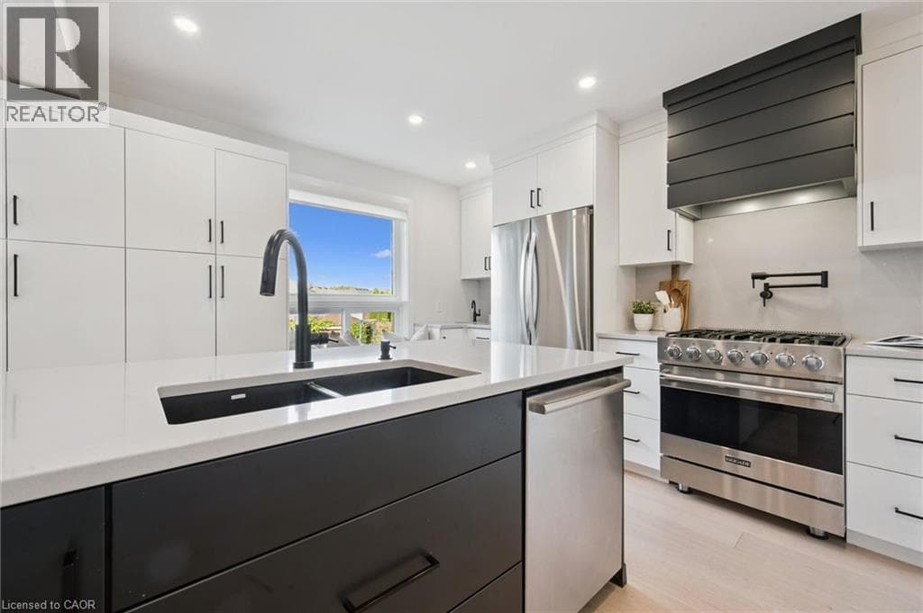 Detached for sale at 6 BRANWOOD Place, Idlewood, Kitchener, Ontario, photo 10
