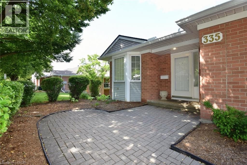 Townhouse for sale at 335 GEORGE Street N Unit# 1, Westview, Cambridge, Ontario, photo 2