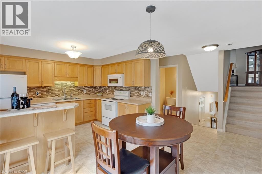 Townhouse for sale at 175 DAVID BERGEY Drive Unit# H54, Laurentian West, Kitchener, Ontario, photo 13