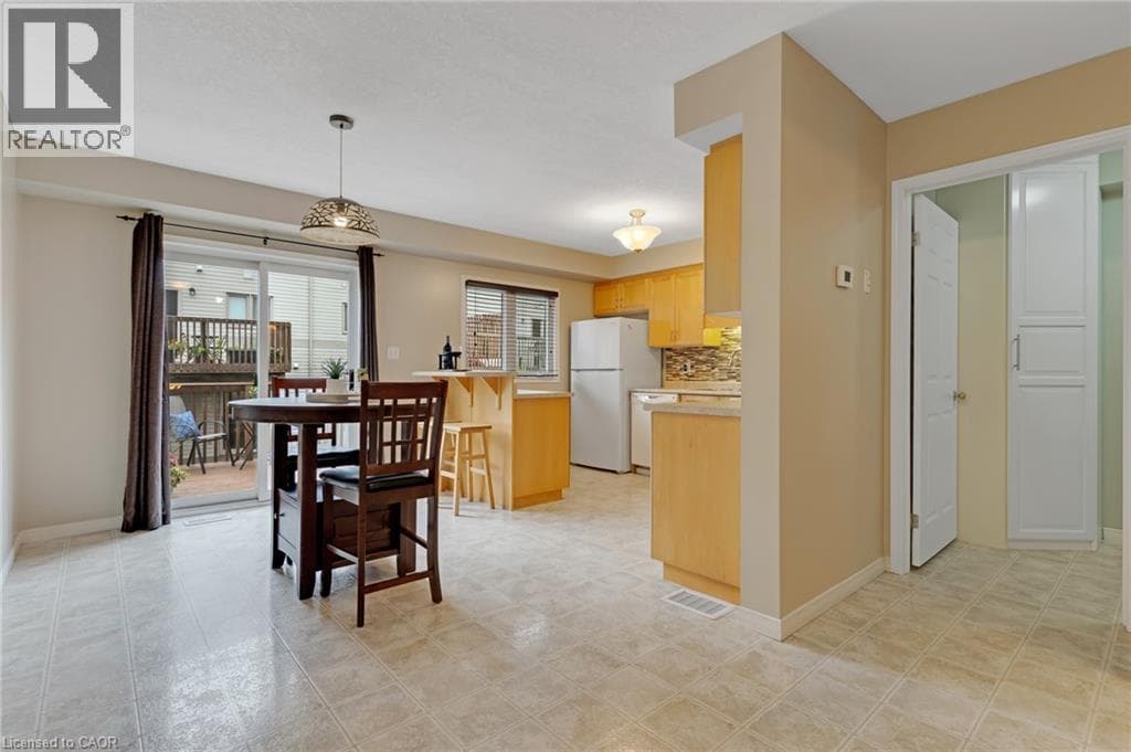 Townhouse for sale at 175 DAVID BERGEY Drive Unit# H54, Laurentian West, Kitchener, Ontario, photo 9