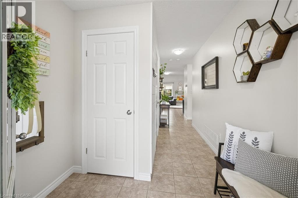 Townhouse for sale at 163 WILLIAM Street, Elmira, Woolwich, Ontario, photo 4