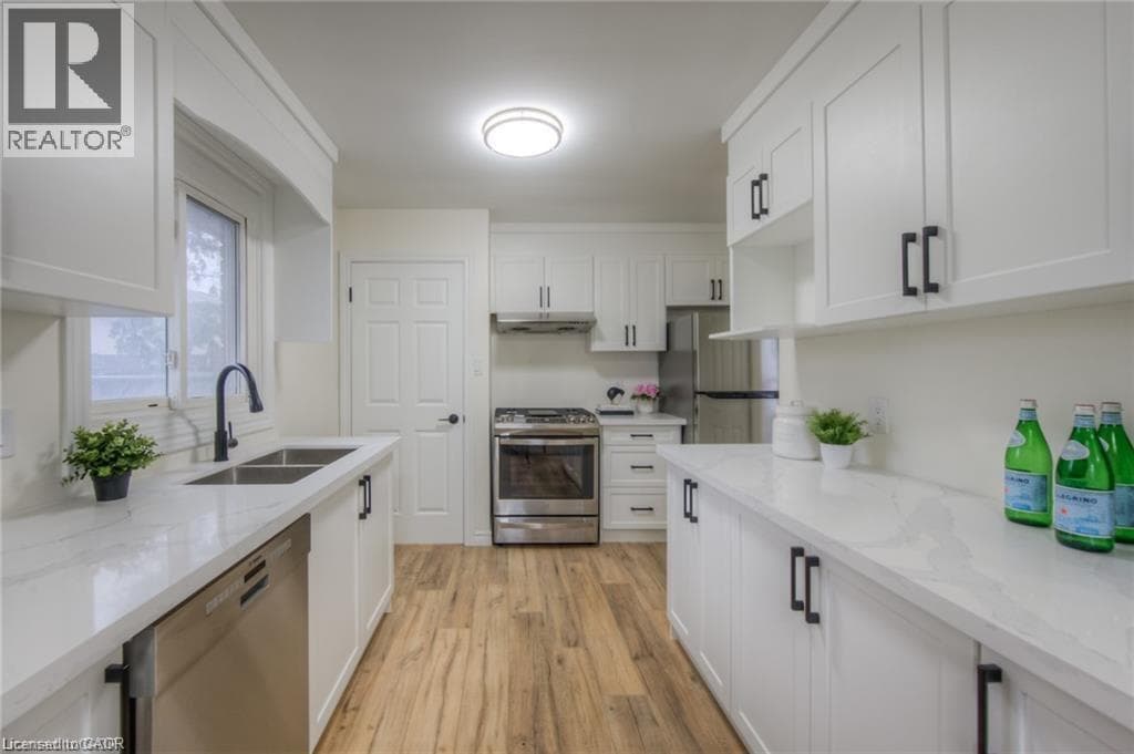 Detached for sale at 248 CYRUS Street, Preston Heights, Cambridge, Ontario, photo 8