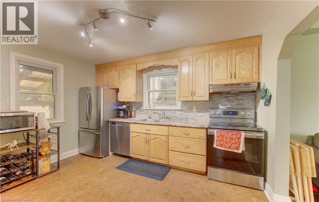 Detached for sale at 195 BELLEVIEW Avenue, Rosemount, Kitchener, Ontario, photo 9