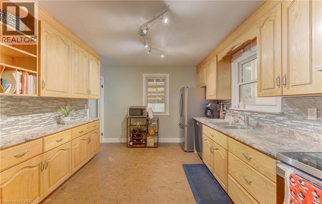 Detached for sale at 195 BELLEVIEW Avenue, Rosemount, Kitchener, Ontario, photo 8
