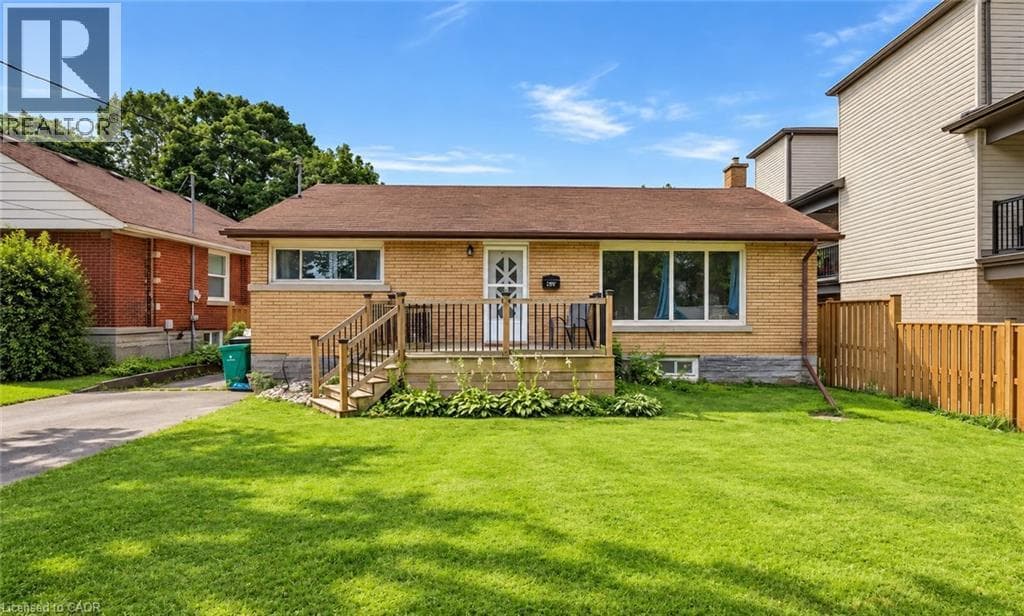 Detached for sale at 195 BELLEVIEW Avenue, Rosemount, Kitchener, Ontario, photo 2
