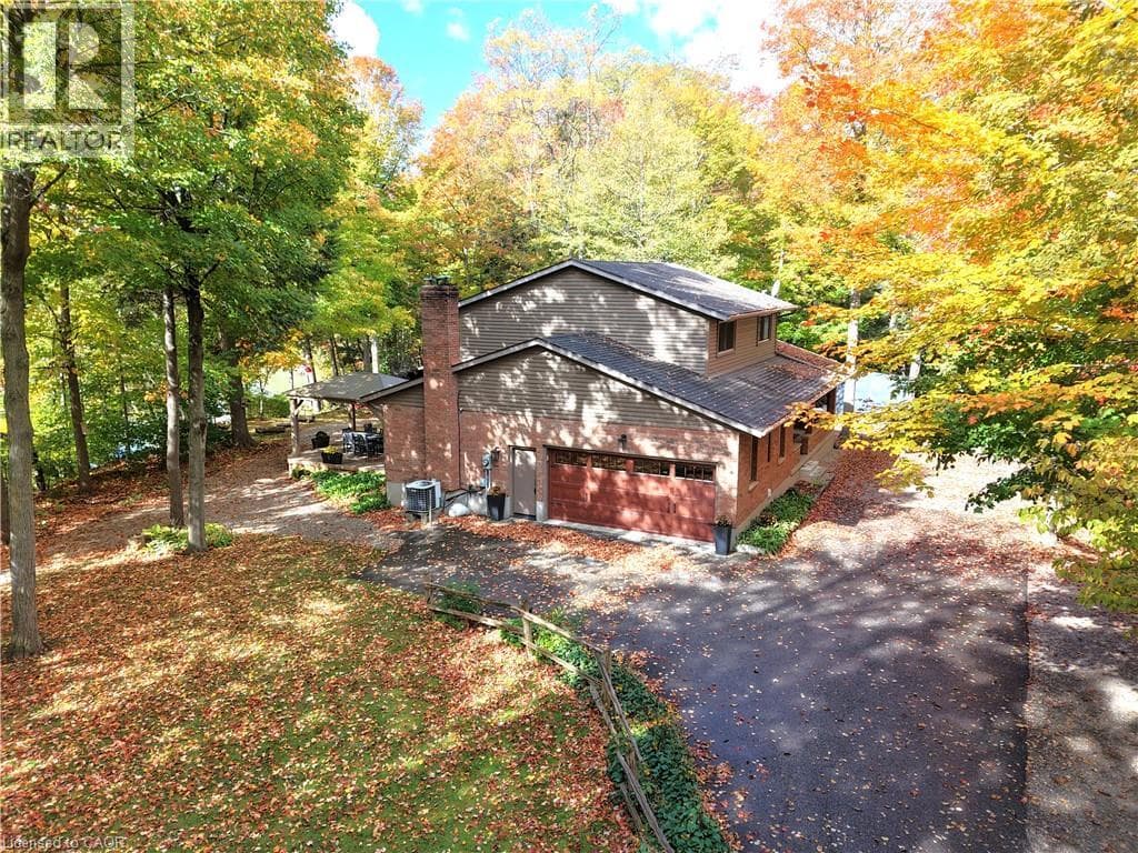 Detached for sale at 1814 NAFZIGER Road, New Hamburg, Wilmot, Ontario, photo 2
