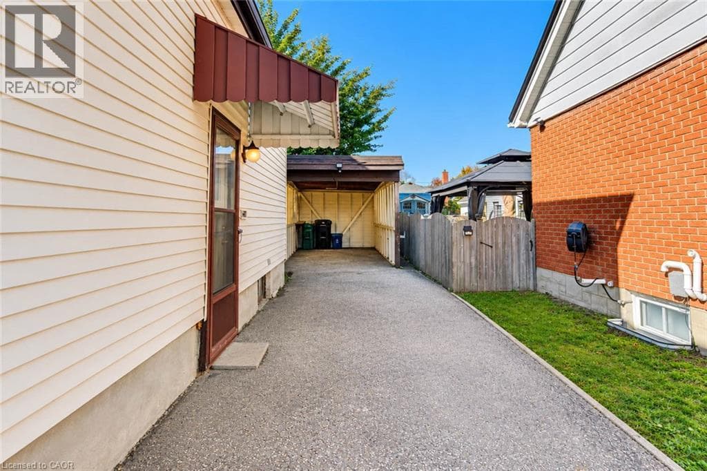 Detached for sale at 243 EDWIN Street, Fairfield, Kitchener, Ontario, photo 7