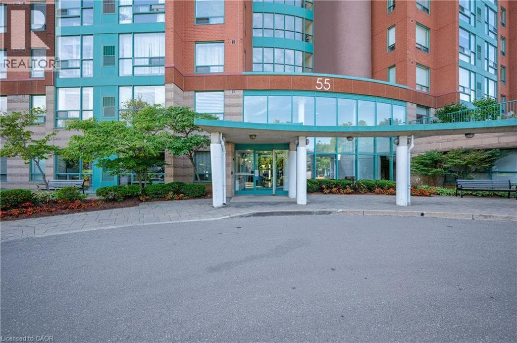 Apartment for sale at 55 BLUE SPRINGS Drive Unit# 611, Lincoln Heights, Waterloo, Ontario, photo 5