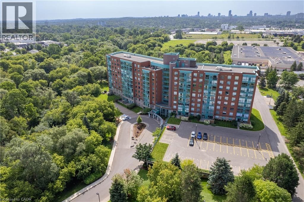 Apartment for sale at 55 BLUE SPRINGS Drive Unit# 611, Lincoln Heights, Waterloo, Ontario, photo 2