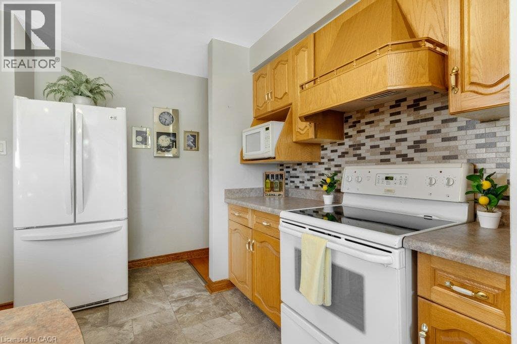 Detached for sale at 222 THUNDERBIRD Drive, Elgin Park, Cambridge, Ontario, photo 12