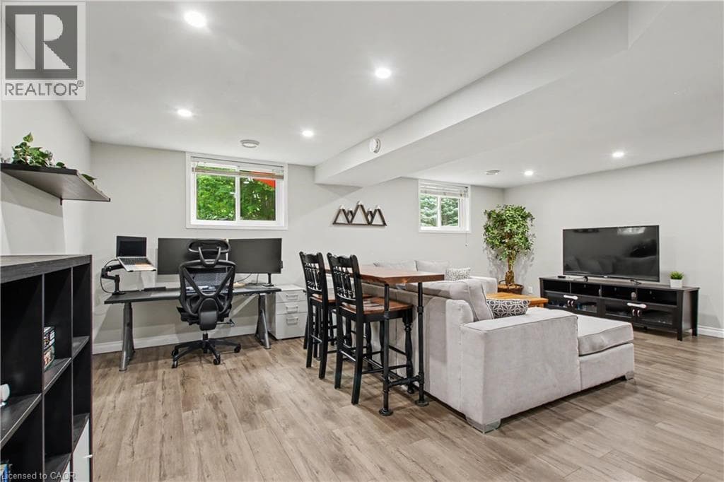 Semi-detached for sale at 484 REDFOX Road Unit# B, Foxhunt, Waterloo, Ontario, photo 3