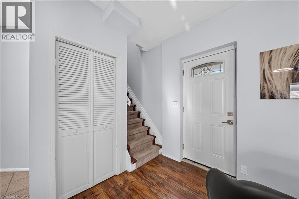 Detached for sale at 26 BECHTEL Street, Centennial, Cambridge, Ontario, photo 4