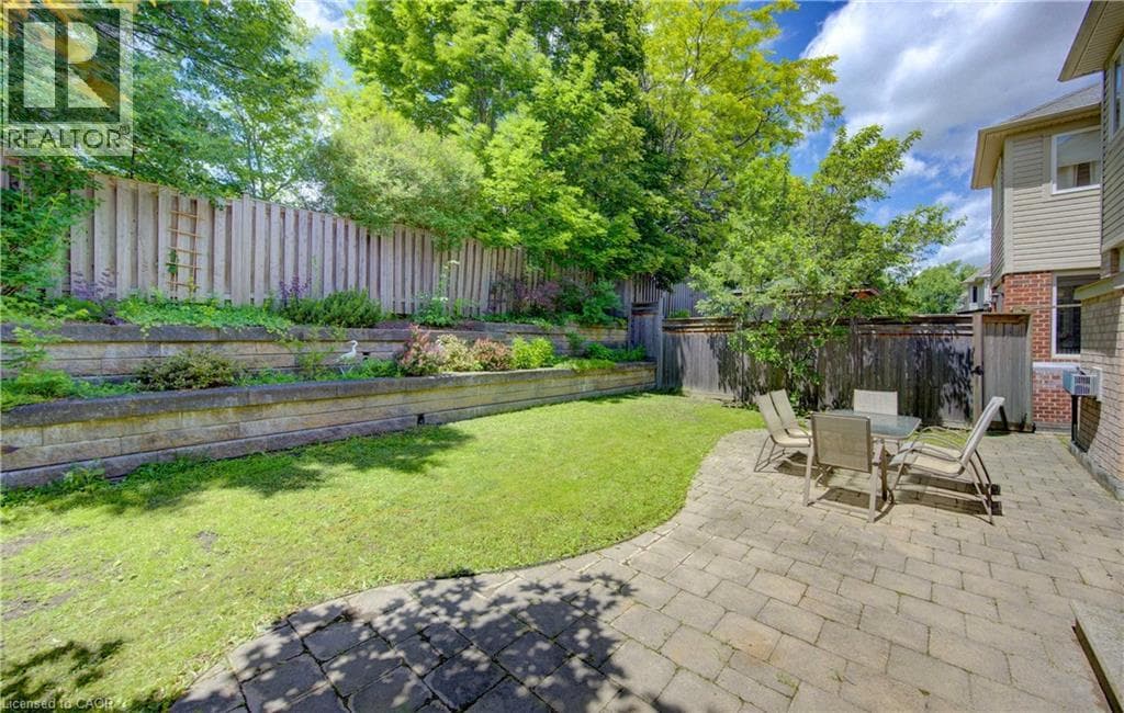 Detached for sale at 184 FLETCHER Circle, Blackbridge, Cambridge, Ontario, photo 5