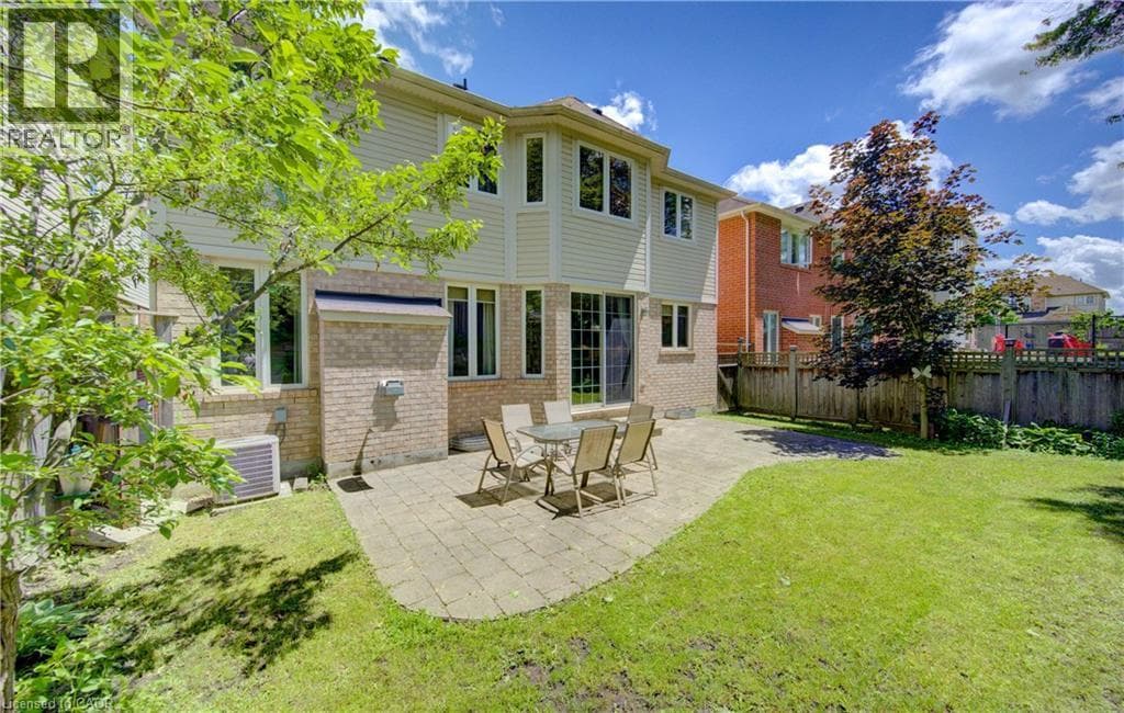 Detached for sale at 184 FLETCHER Circle, Blackbridge, Cambridge, Ontario, photo 3